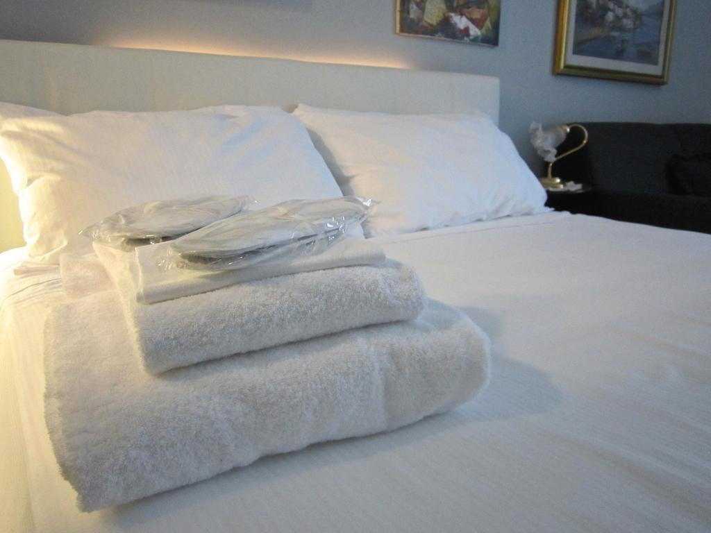 Aiello Suites Executive Milán Habitación foto